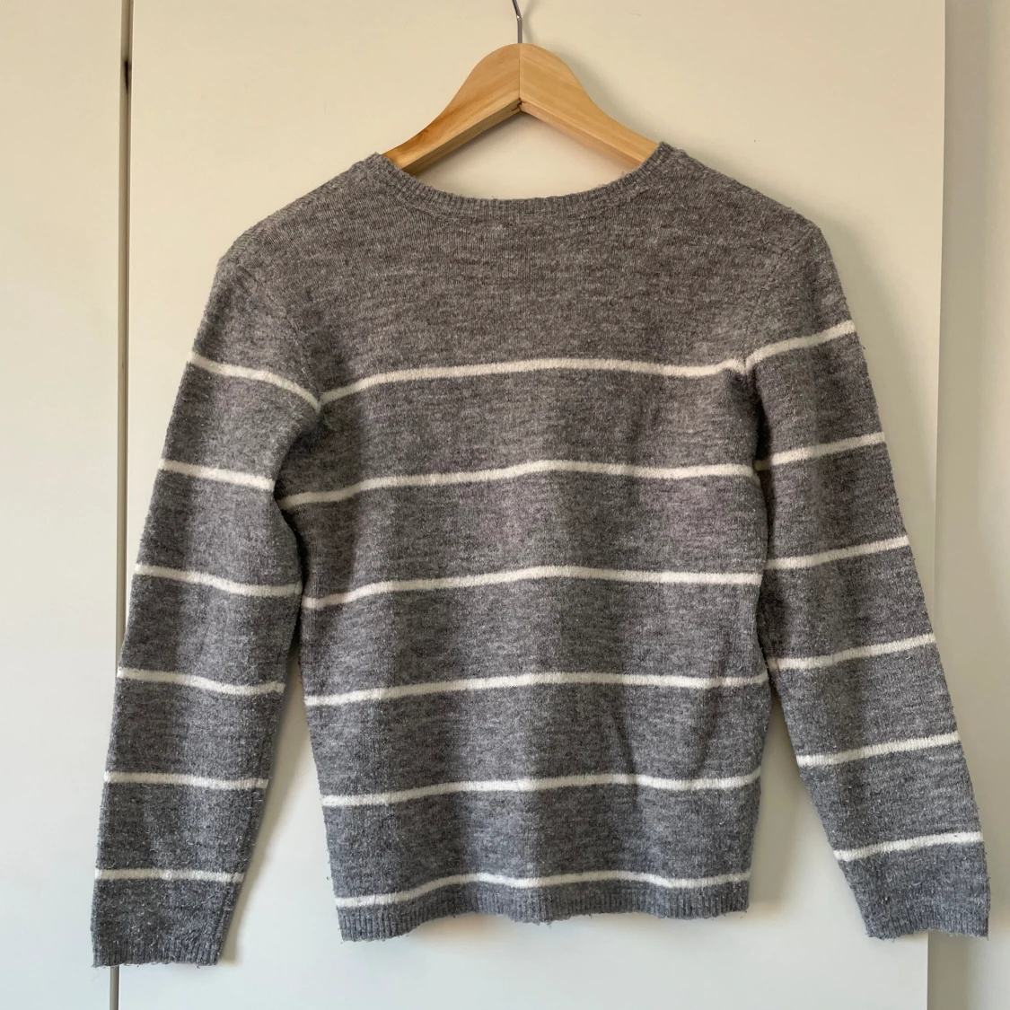 Stickad tröja  - 90