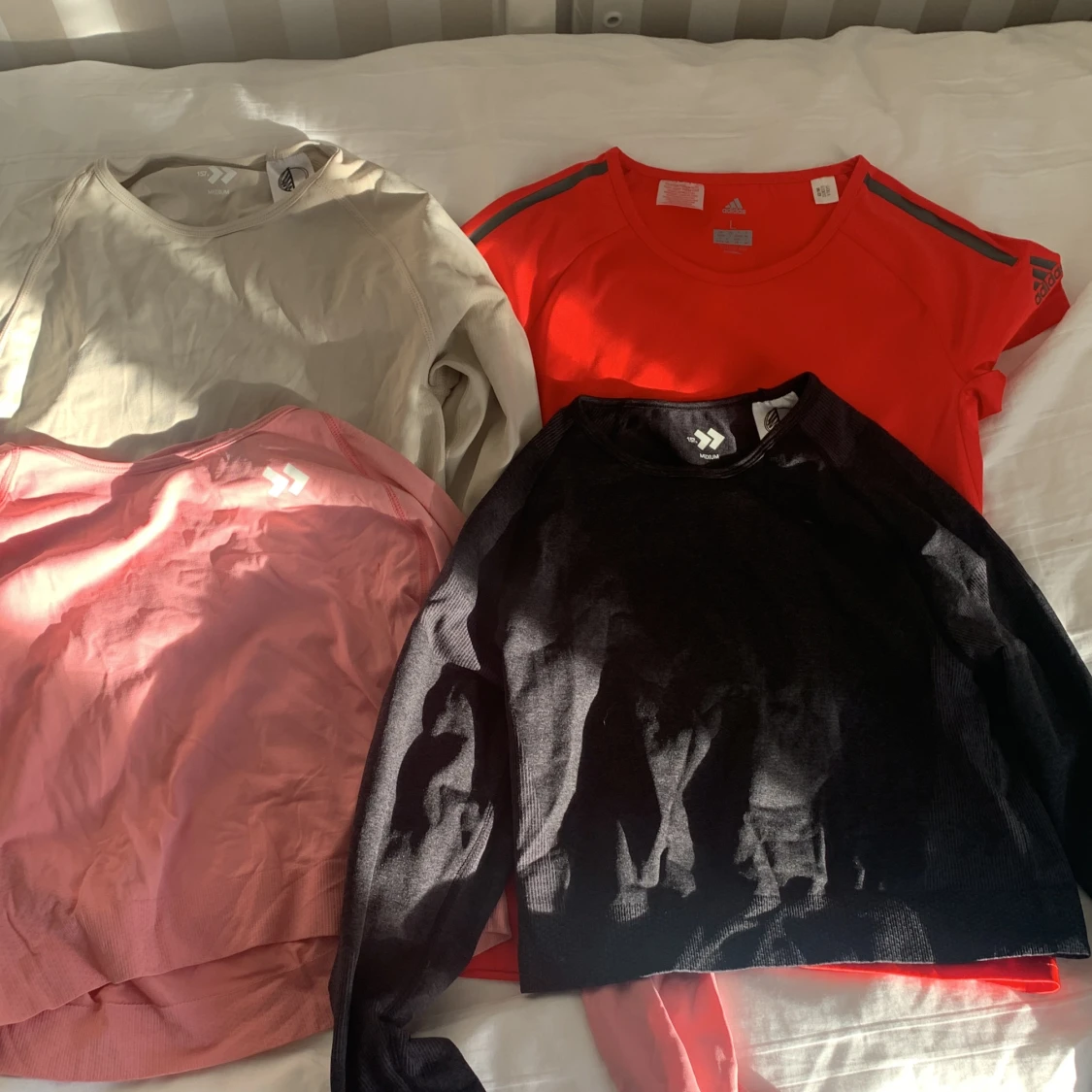 Fyra oanvända träningstoppar