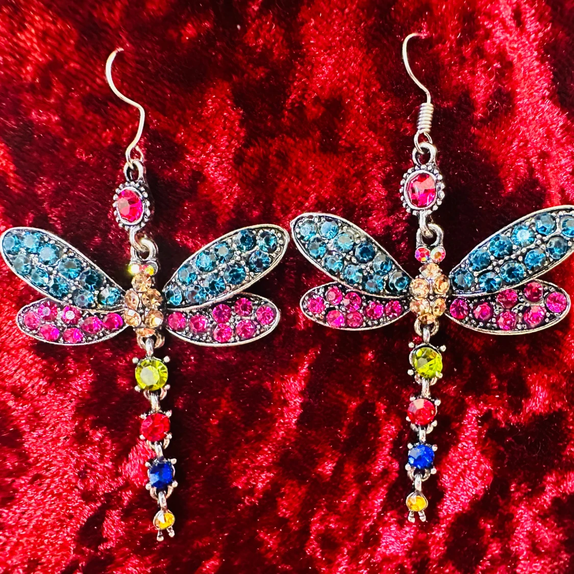 Stora vackra statementörhängen Glittrande fjärilar Glamour Uppseendeväckande Kawaii Cute Curie Fynd Rea