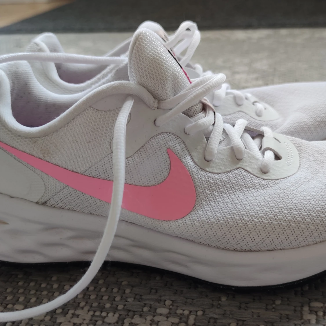 Nike revolution löparskor - 90