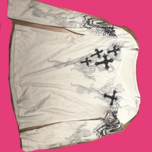 Drainer stil tröja - Köpte denna på emmiol och använde den 2 gånger och insåg att det inte är min stil. Så söt, funkar både drainer/emo/Mcbling och sitter så fint på🩷🩷