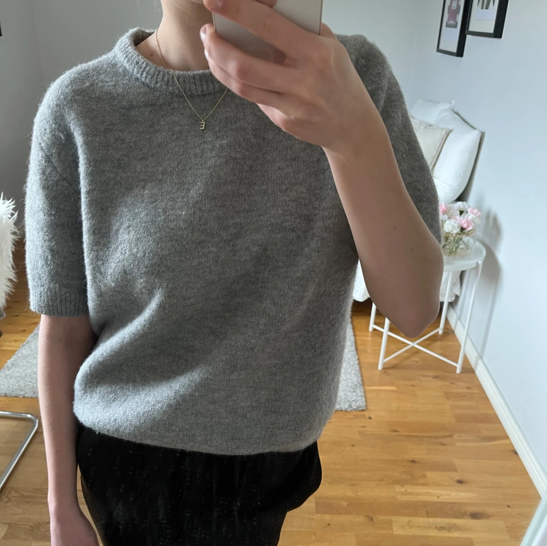 Stickad grå tshirt - 90