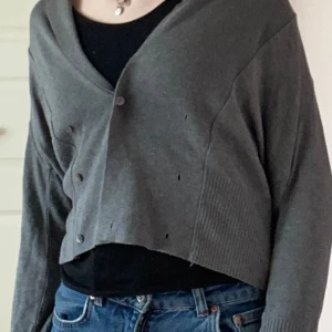 Grå kofta - Grå kofta från zara storlek s nyskick aldrig använd