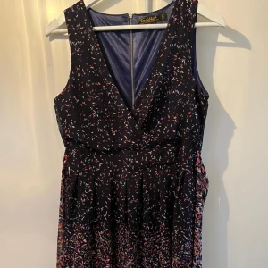 Klänning - Helt ny 