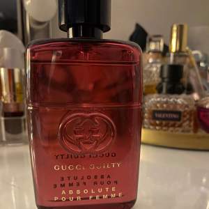 Gucci guilty absolute pour femme edp 50 ml. Nypris 1640kr. Skriv dm vid frågor💗