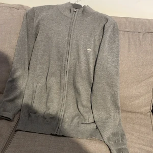 Fynch Hatton  - Bra skicka använd nån gång men inte många 