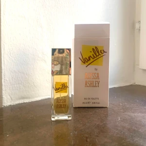 Vanilj parfym - En vaniljbomb! Aldrig använd☀️☀️ 25 ml 
