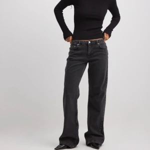 Lågmidjade jeans - Slutsålda jeans från NAKD som aldrig kommit till användning🤩Nypris 700