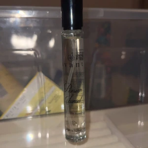 Parfym - Parfym från Avant, persian sunset, 10 ml Toppnoter: Bär och pepparkorn