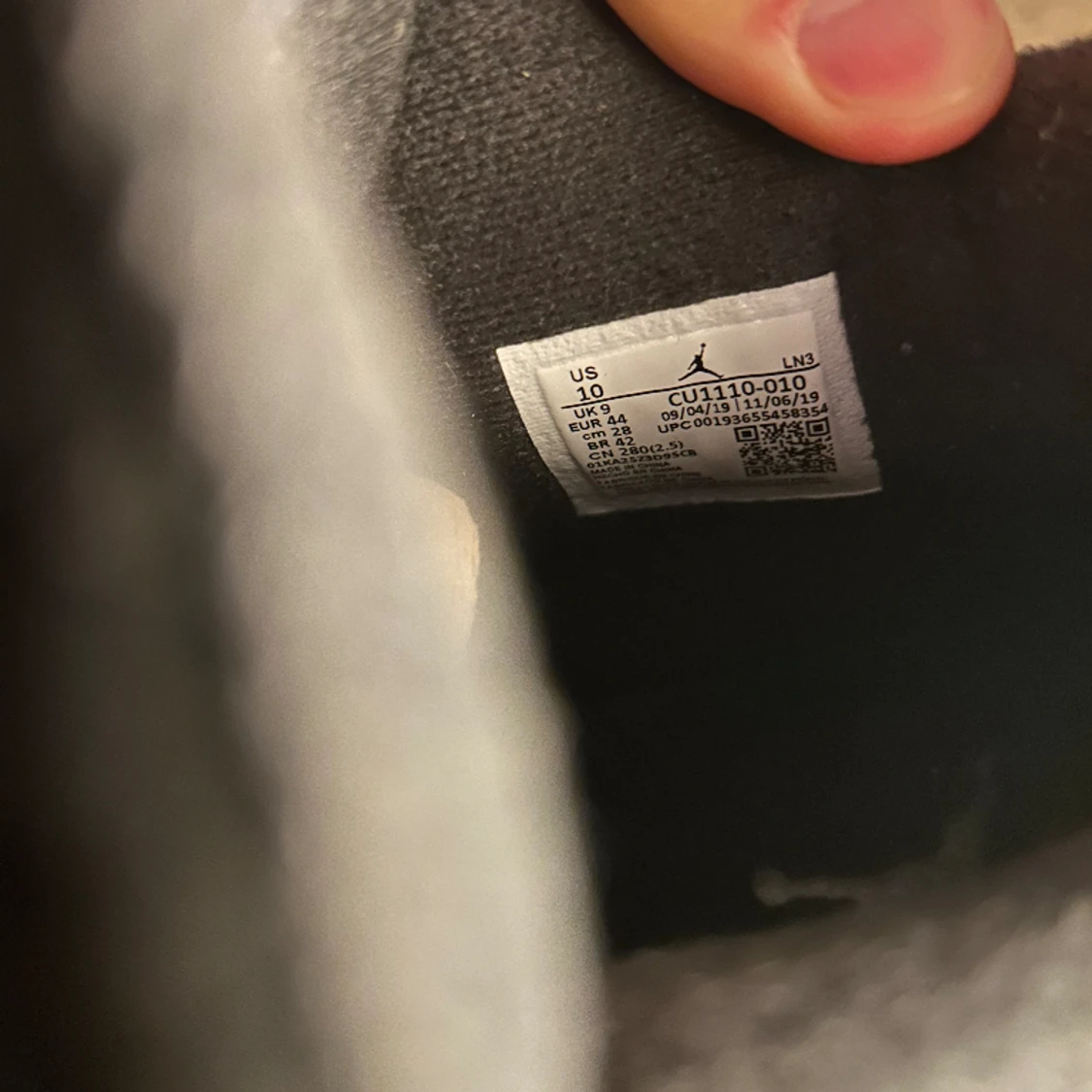 Jordsn 4 Black Cat (2020) - 2