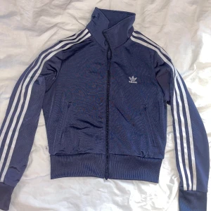 Adidas kofta - Nästan aldrig använd