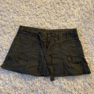 Vintage minikjol - Vintage minikjol i strl 36🩶