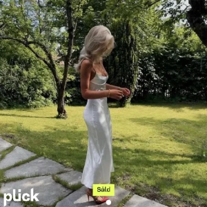 Zara klänning  - Säljer denna då den inte passade mig. Köpte den här på Plick. Den är i storlek S 