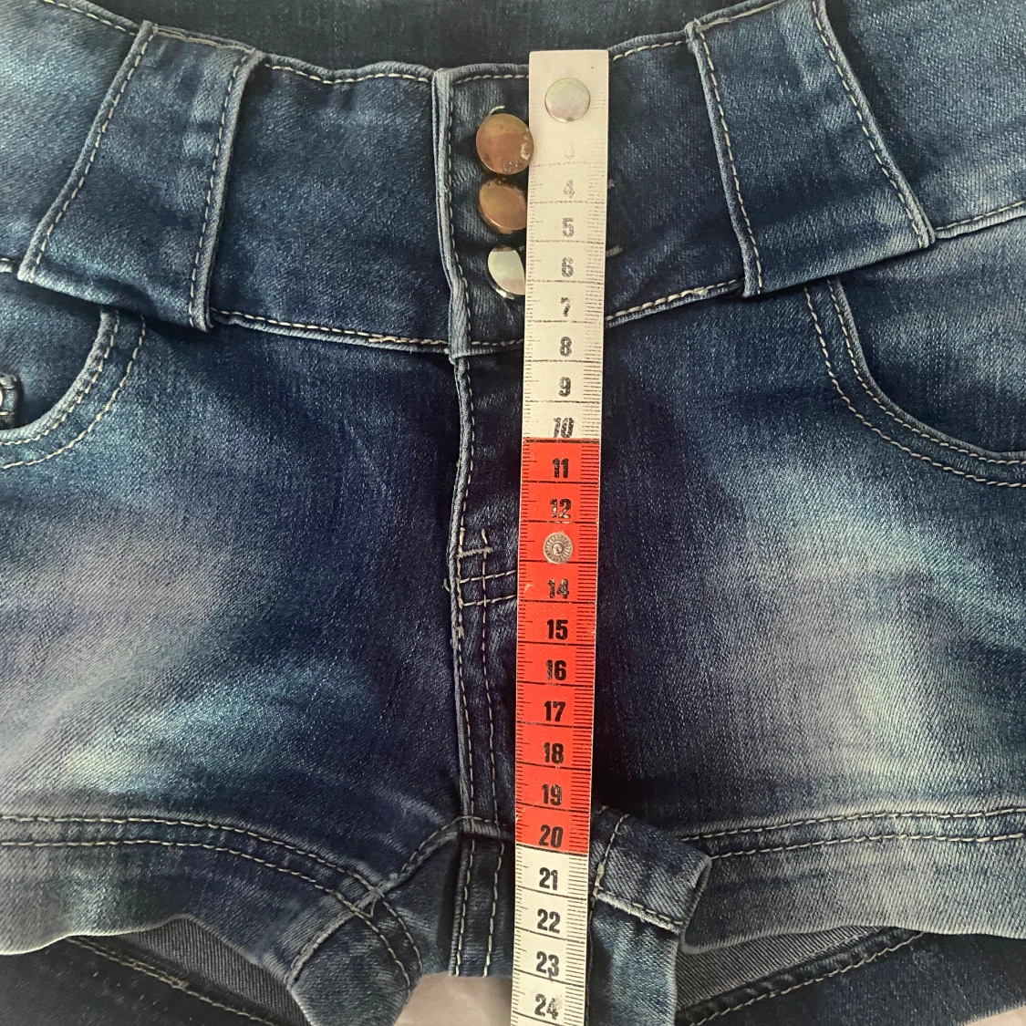 Lågmidjade shorts - 92