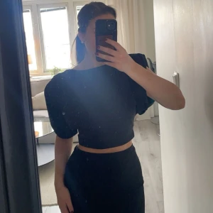 Adoore topp - Ny med lapparna kvar. Kommer inte till användning. Passar xs/s 