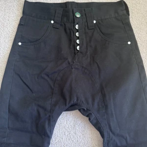 Humör shorts - Nästintill oanvända! Säljer pga små 