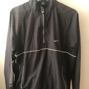 Vindjacka  - Vindjacka från Nike 
