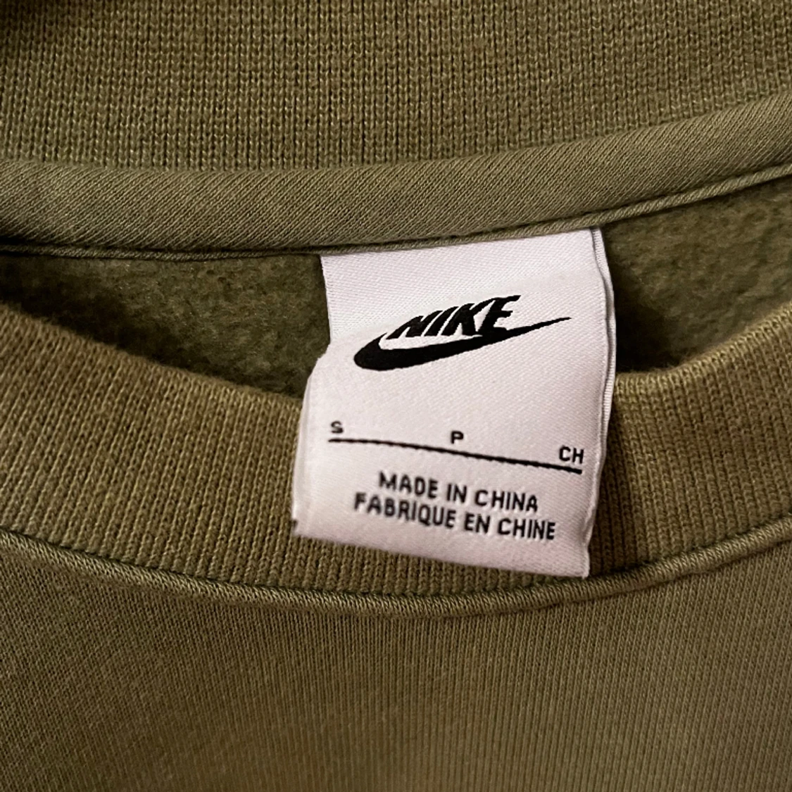 Grön Nike hoodie (Small)  - 90