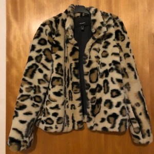 Leopard päls jacka  - Bara testad  Nyskick 