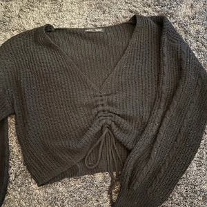 stickad kortare tröja - skönt mjukt material