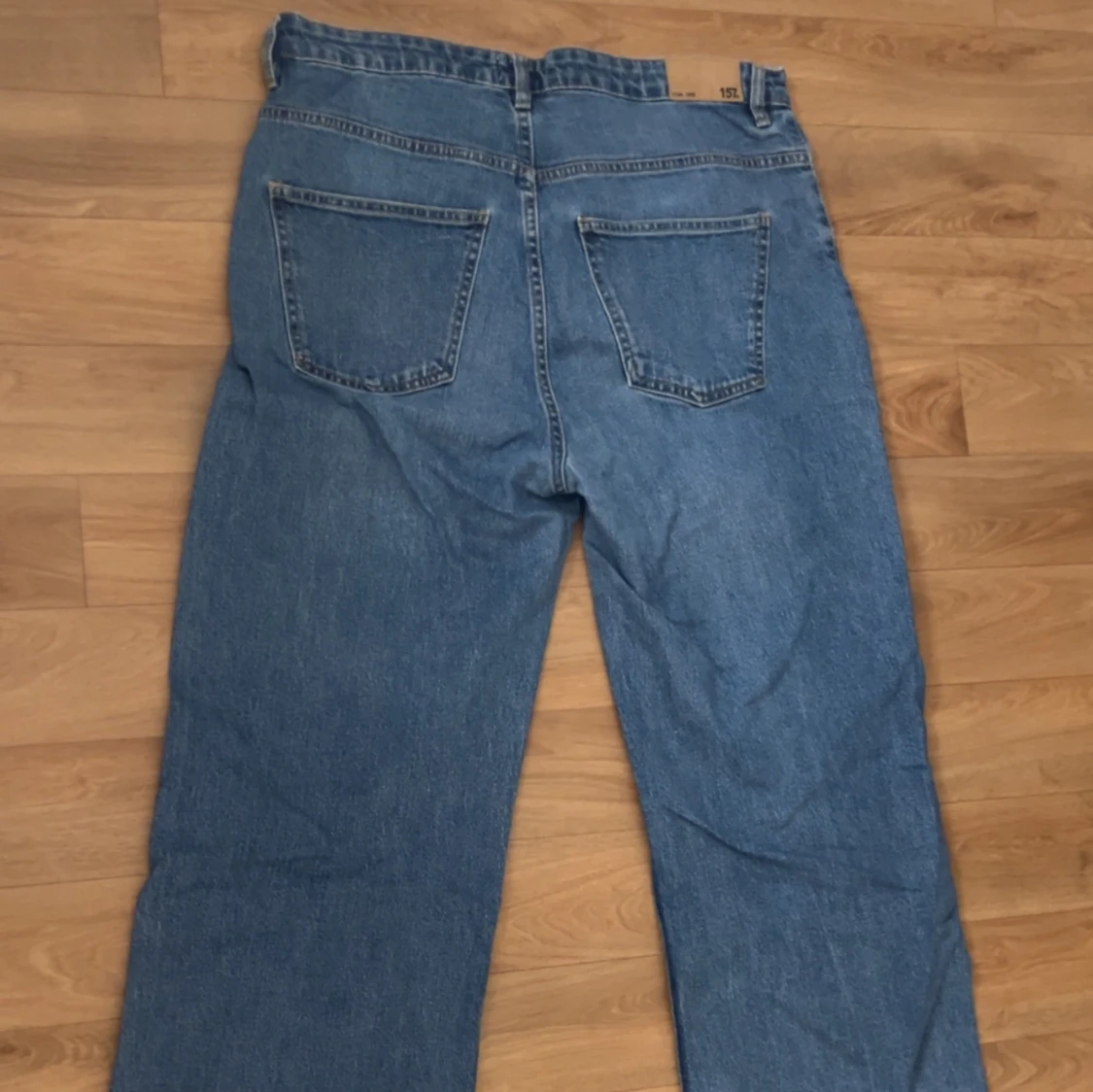 Blåa wide jeans - 90