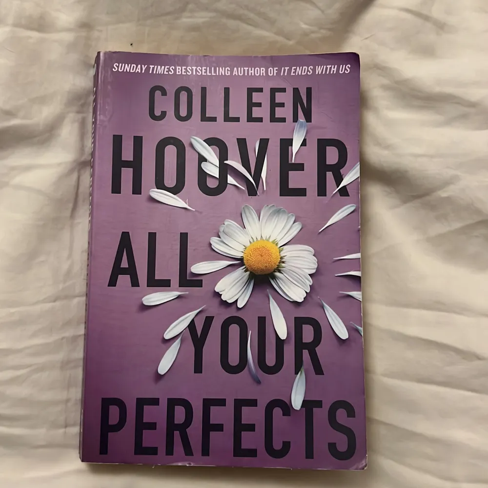 All your perfects, Colleen Hoover. Accessoarer.