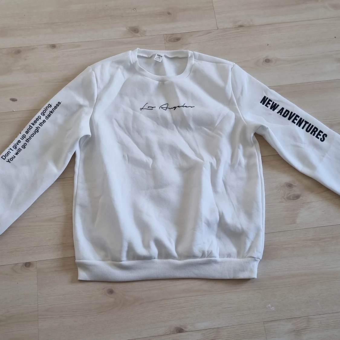 Vanlig huvtröja. Är i bra skick