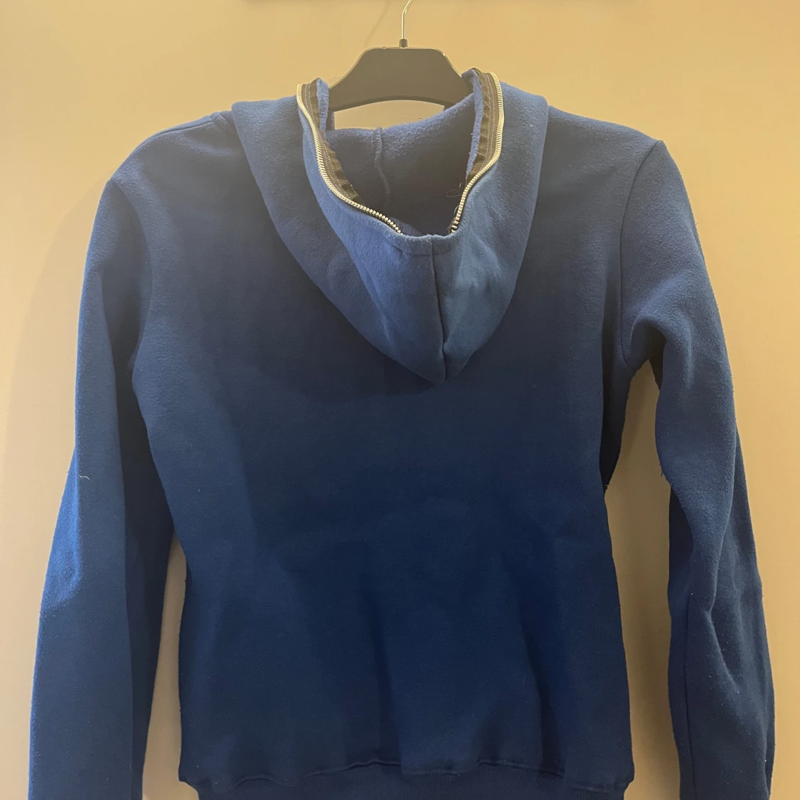 Aim for the moon hoodie  - 90