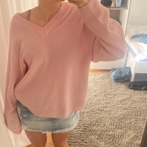 Stickad tröja - Fin stickad tröja i bra skick! Nypris