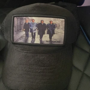 Maggiore keps - Fint skick pyttelite sönder på baksidan men inget stort alls.