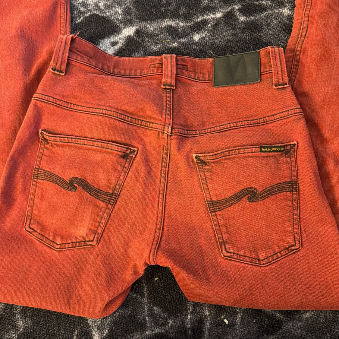 röda nudie jeans - 92