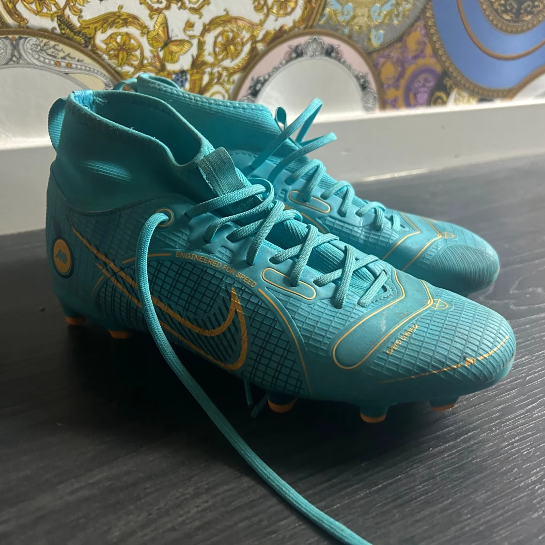 Fotbollsskor nyskick