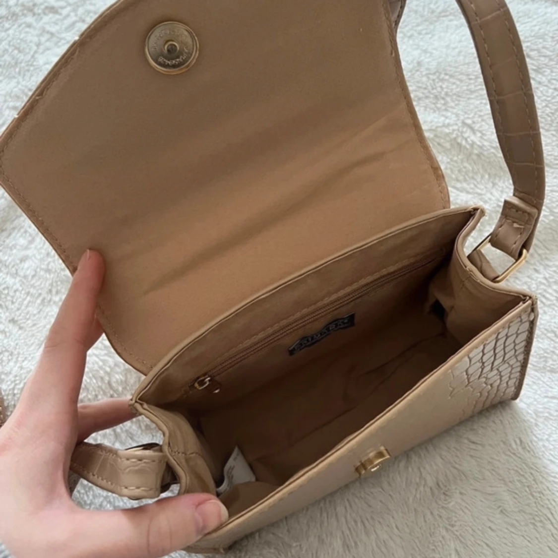 Beige crossbody handbag - 91