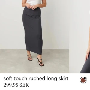 Kjol - Säljer denna kjol från Gina tricot, då jag råkade köpa fel storlek. Lappar kvar, enbart testad. Hör av dig vid frågor eller intresse💗💗