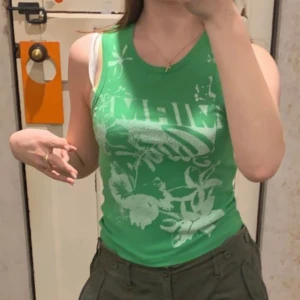 y2k topp - snygg topp från urban outfitters