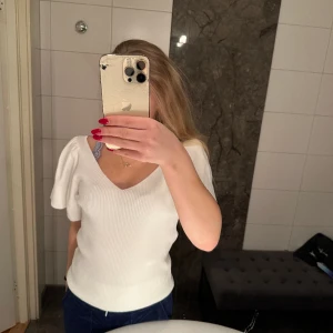 Topp - Säljer denna topp som inte kommer till användning 