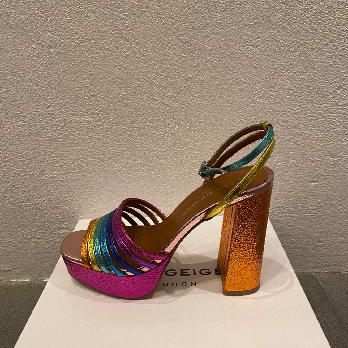 KURT GEIGER london klackar - 90