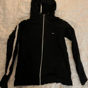 En rönish tröja - En snygg, cool o ball Röhnisch tröja . Zip-up huddie