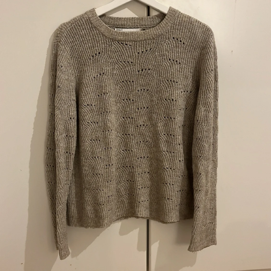 Stickad tröja från only  - 90