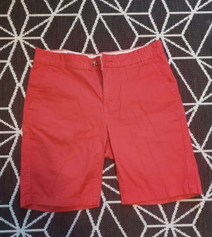 Shorts - Ett par nästintill oanvända shorts från Racemarine. Bekväma och luftiga, prefekt till sommarvädret!