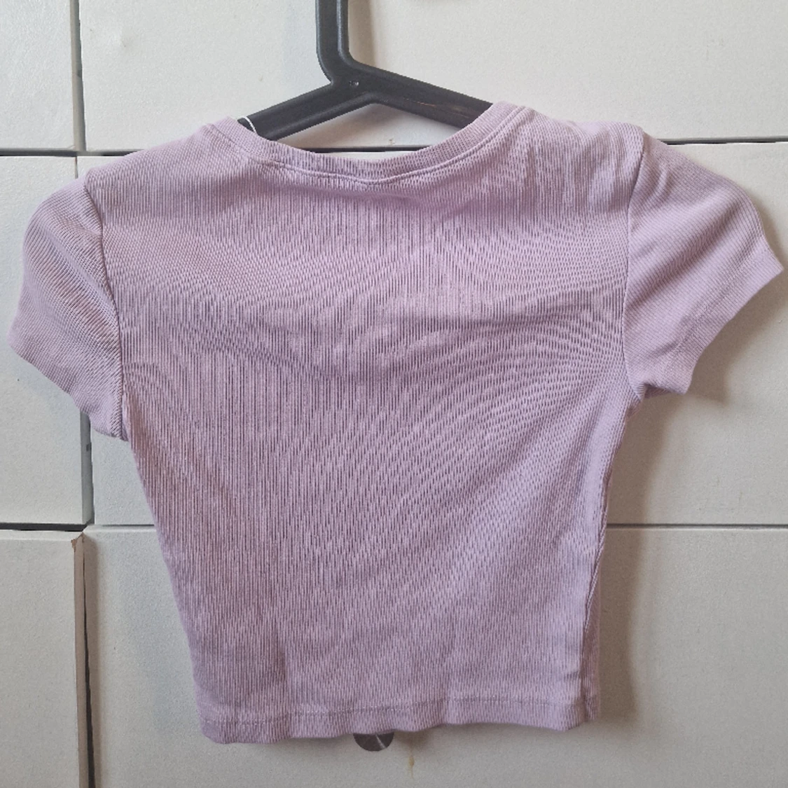 Detta är en skön lila tröja ifrån FSBN SISTER! 💗 - 90
