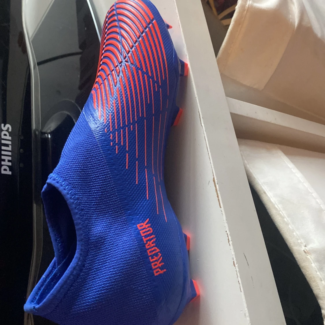 Predator edge 3 ll fg normala pris 1099 säljs för 850. Oanvänd  - 93