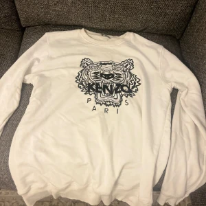 Kenzo hoodie str xl - Nästa helt ny det är bara att skriva om ni undrar något👍😆(frakt kostar)