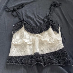 Sommar topp - En superfin stickad sommar topp från zara i stl S. Använd ett fåtal gånger 💗