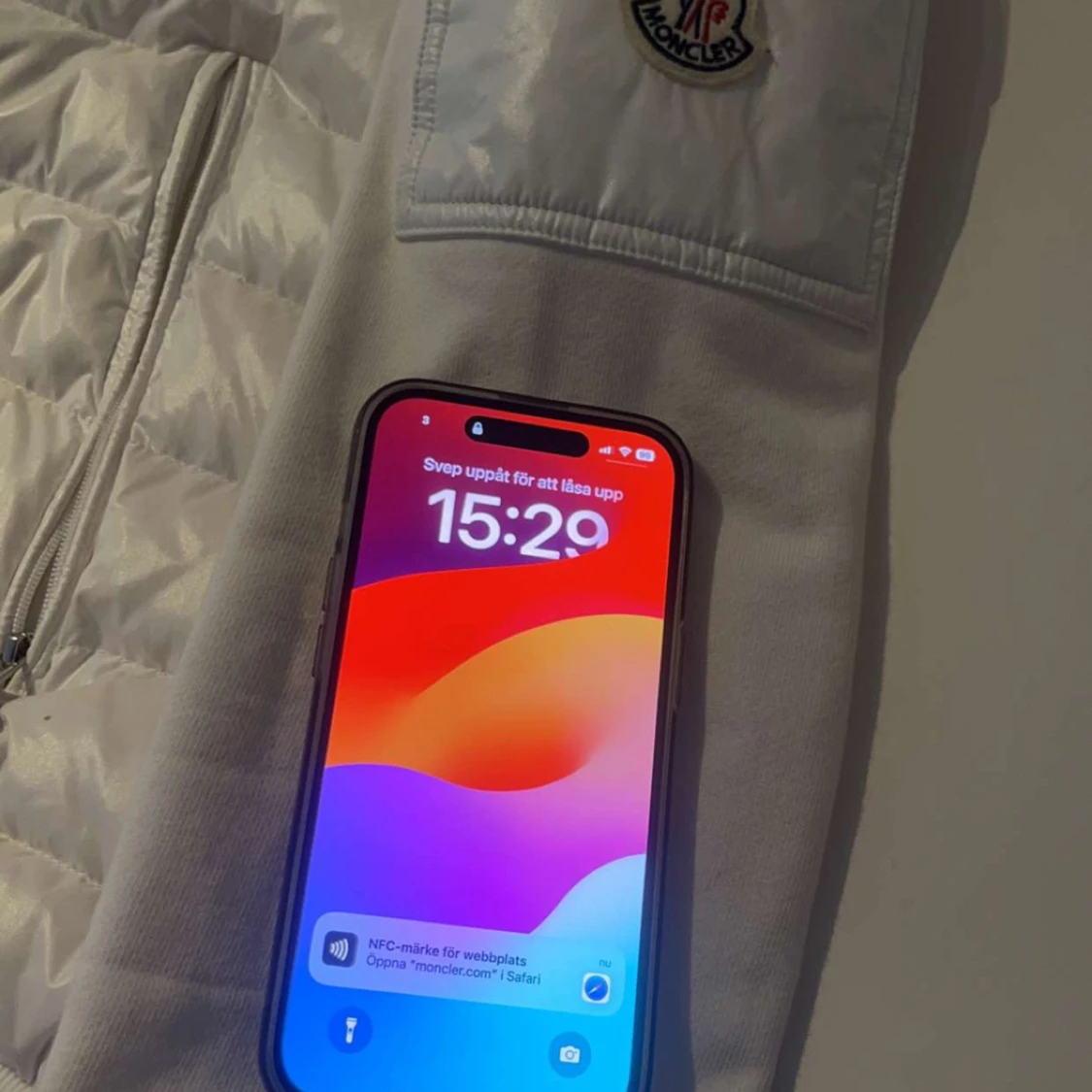 Moncler vit jacka, storlek L - 93