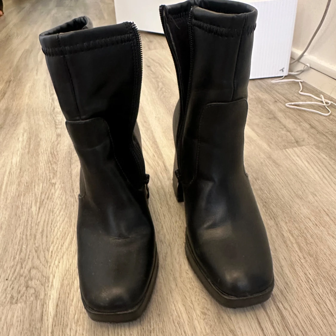 Boots - 90