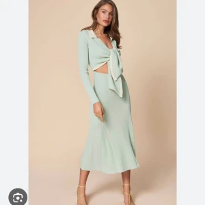 Adoore klänning - Använd en gång