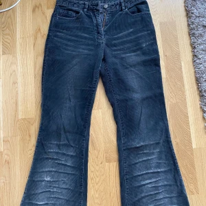 Y2K Wideleg Midrise Jeans - Pris kan prutas!