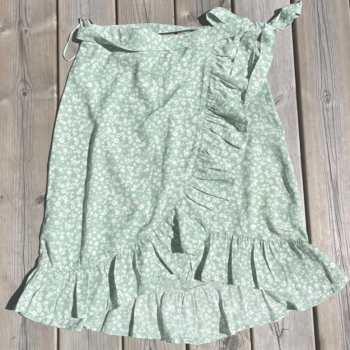 Amelie&me- grön blommig kjol