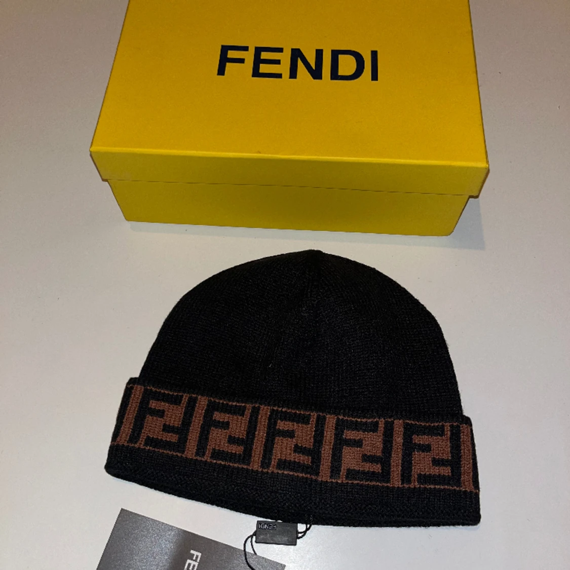 Fendi Mössa